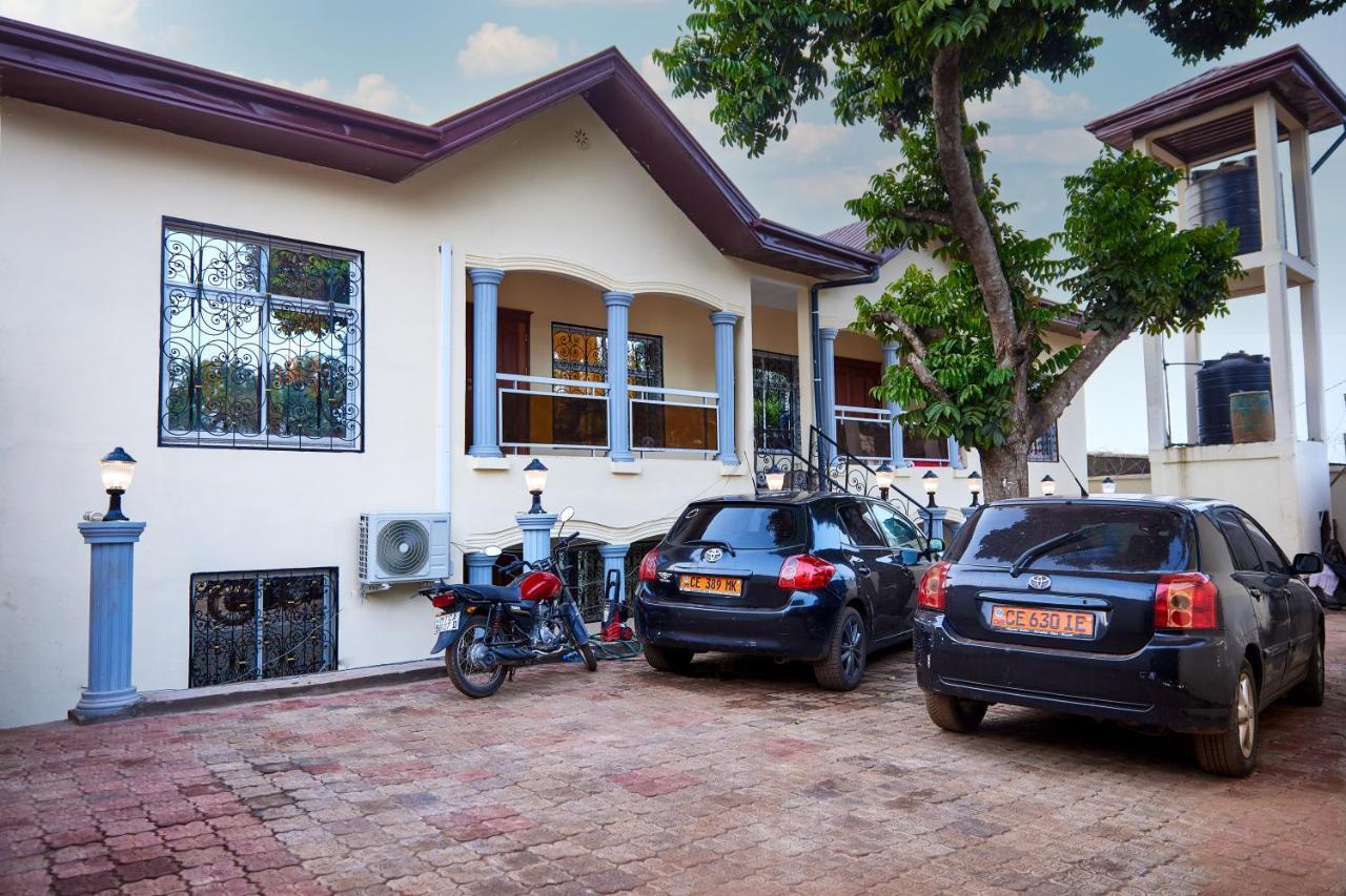Residence Noumsi Yaoundé Exterior foto
